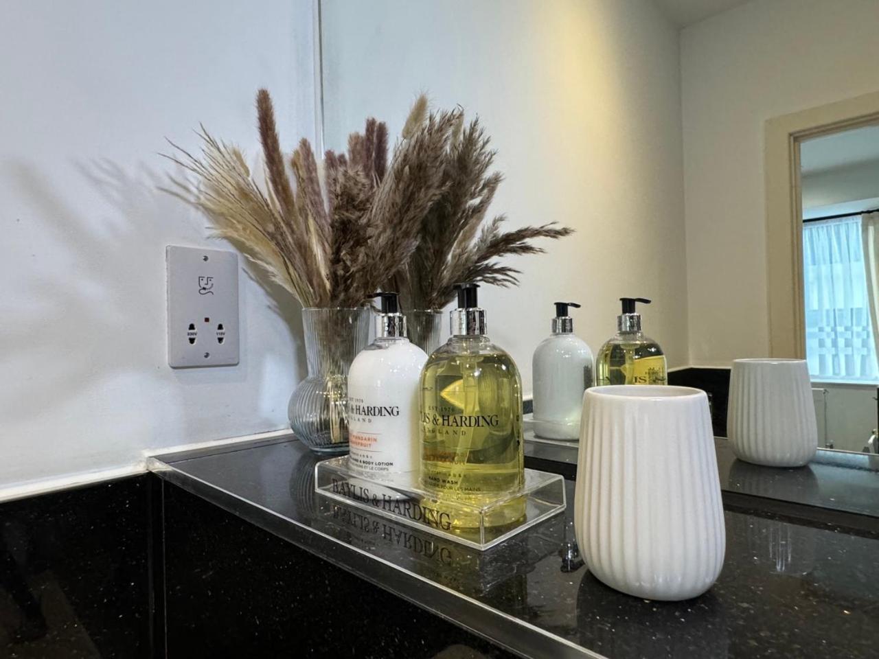 Luxury 2 Bedroom Apartment In Central Croydon With Free Parking Exteriér fotografie